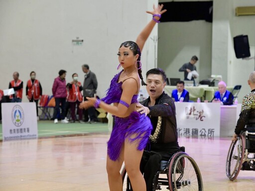 台灣舞動世界舞台 雲林少女龔奕卉勇奪國際輪椅舞蹈金牌