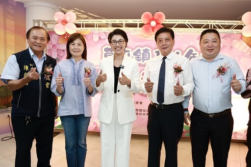 許縣長出席草屯鎮模範母親表揚晚會 感恩母愛