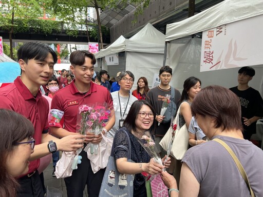媽咪動 健康GO! 北市母親節活動推運動習慣 88歲噴射機阿嬤親自帶動 樂活人生不是夢