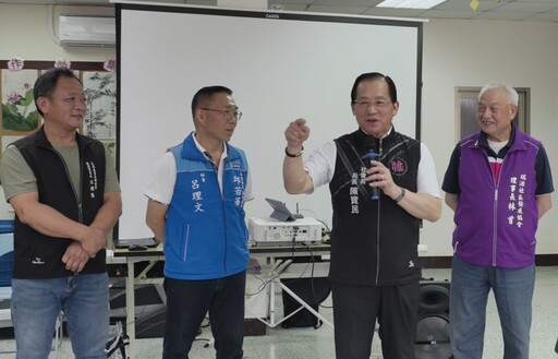 關懷社區長者 陳寶民局長親赴瑞源社區關懷據點與長輩同樂