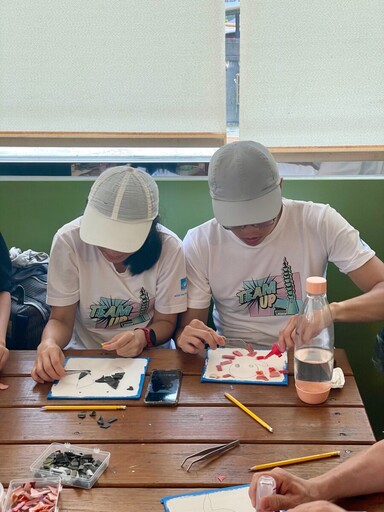 不只是淨灘,更是交流!港澳人士在台齊心護海洋 策進會與陸委會攜手號召環保行動