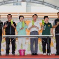 「吃瓜一路發」！嘉義水上瓜瓜節民眾排隊搶吃瓜、玩體驗超有感