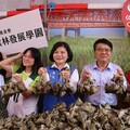 西螺農會捐萬粽 端午贈愛心團體及醫護警消