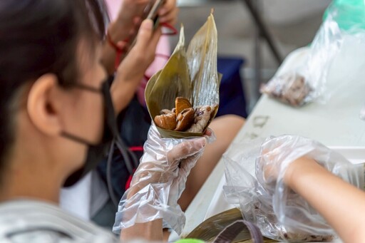 端午嚐鮮趣！神農市集包粽、吃鳳梨迎夏日
