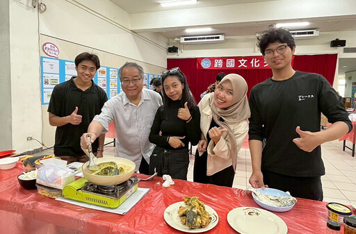 聖約翰科大跨國文化交流 印尼生美食料理傳遞家鄉味