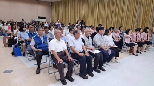 國際崇她嘉義社精英獎頒獎典禮 獲獎44位學子中興華中學有4位菁英脫穎而出
