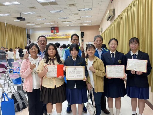 國際崇她嘉義社精英獎頒獎典禮 獲獎44位學子中興華中學有4位菁英脫穎而出