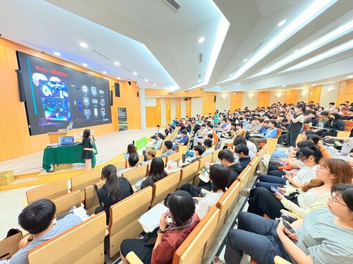 義守大學獲黃仁勳連兩年指名 南台灣AI人才搖籃崛起