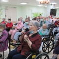 粽香與樂音相伴 灣榮護理之家與榮民(眷)及長輩團聚迎端午