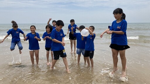成功海濱走讀漁村巡禮 正義連線成功玩出漁村新風貌