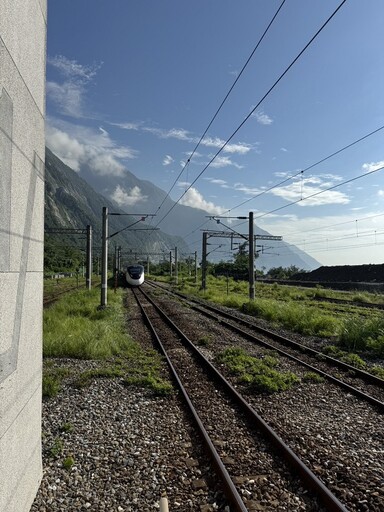 臺鐵連日全力搶修 東部幹線恢復雙線正常行車
