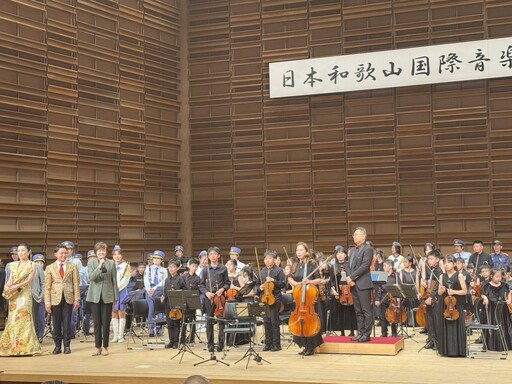 新希望樂團揭幕日本音樂祭 安倍昭惠驚喜現身