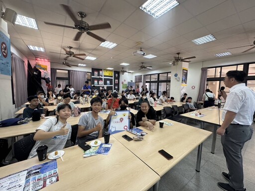 仁武高中開放日爆滿 實地體驗雙語教學X綠能實作X國際接軌課程