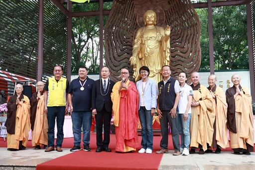 集集鎮國寺舉辦念佛大法會 韓國瑜、許淑華齊聚祈福消災