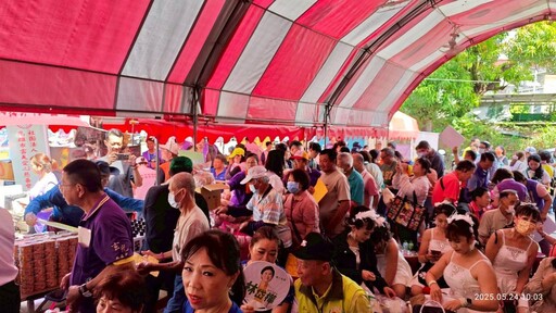 端午飄香愛心滿城 鳳甲協會聯合各界發放物資助弱勢