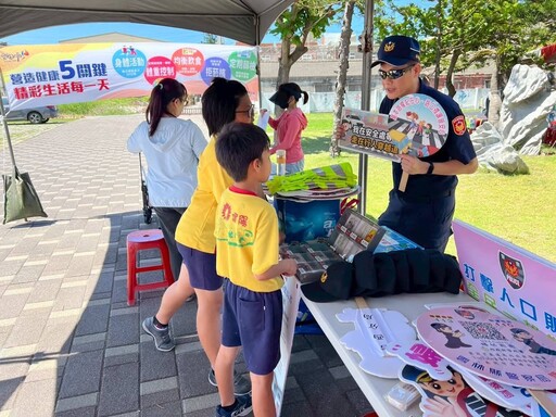 臺西警守護學童安全 入校宣導道安、婦幼安全及反詐