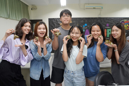 大葉大學國際生體驗台灣端午粽飄香文化