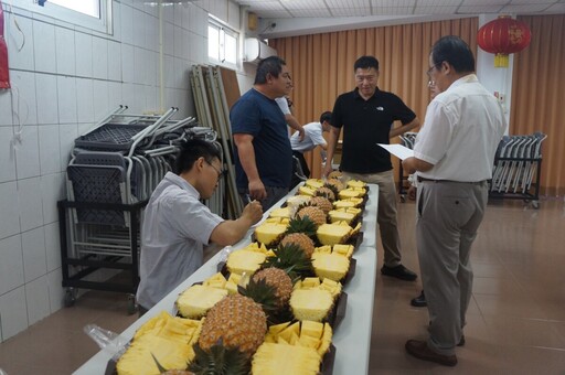 高雄鳳荔評鑑出爐!大樹謝清男、劉文賢雙奪冠軍 展現金鑽鳳梨與玉荷包頂尖實力