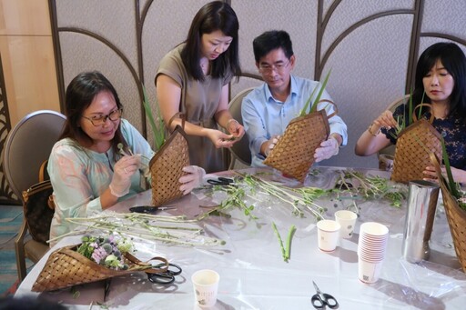 義守校友總會端午聚首 艾草手作翻轉傳統有型過節
