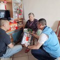 送暖迎端午！金門縣綜發處長偕賢庵里長關懷獨居長者
