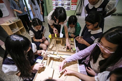 臺鐵攜手臺博館推廣車站建築知識 「來 • 去車站：探索建築」展覽開幕