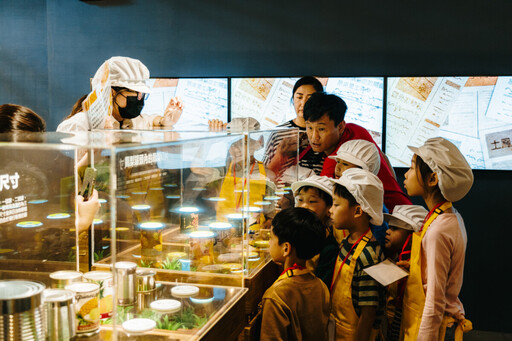 高雄首屆食農教育推動會圓滿落幕 委員蔬食日走入校園共品永續午餐