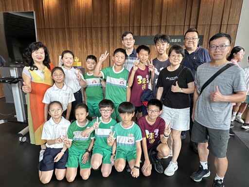 大雅廚具總經理楊素眞力挺STEAM教育 大雅后里學子表現亮眼獲獎助學金肯定