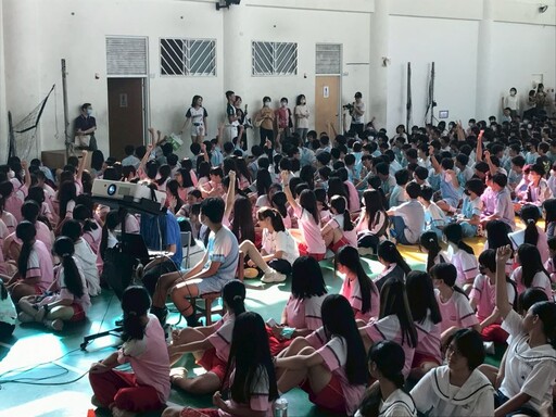台鋼雄鷹「校園出任務」 高市學生50元看球優惠方案 職棒下半季預約已逾3000人次