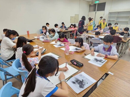 嘉市警局辦暑假活動 「充電一夏在我嘉」速報名