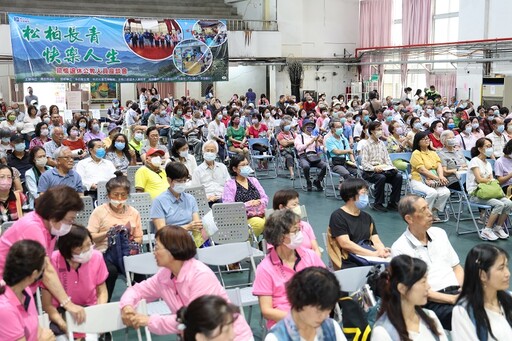 草屯場關懷退休公教人員座談會人氣旺 許縣長到場祝福