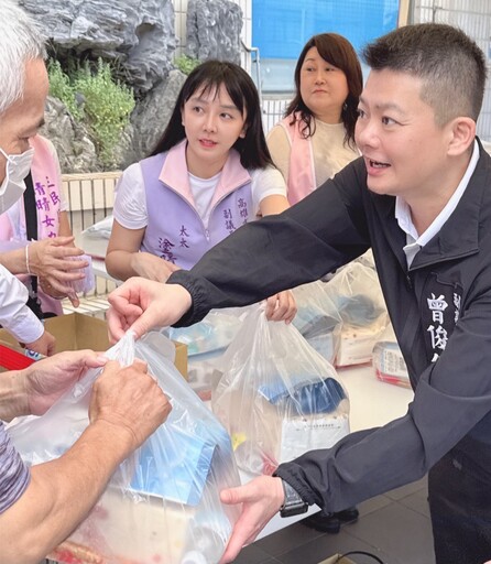 高雄愛心熱力爆棚!曾俊傑力挺太座塗孟瑤 晴晴姐妹會公益捐贈暖入心坎