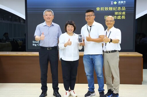 建設處長田長沛將離職 黃敏惠送上期勉與祝福