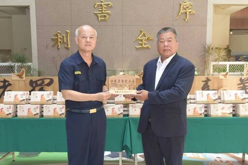 嘉市警打詐有成 昇樺食品吳裕田董事長贈滴雞精