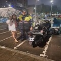 風雨中溫情不減 凱旋警助民尋回「失蹤」愛車