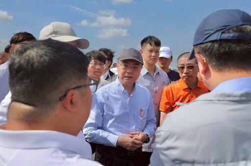 行政院長卓榮泰赴嘉義視察光電災損復原情況 並前往因公殉職台電員工李元瀚家致哀