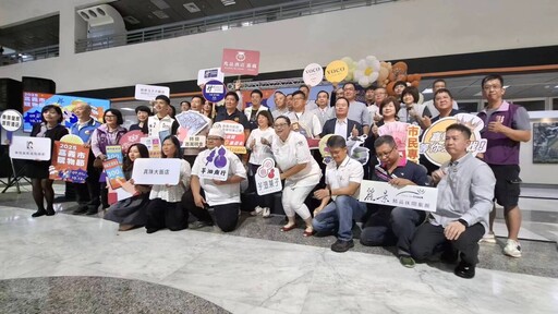 民眾凌晨兩點半排隊奪得頭籌 嘉義購物節滿千送百首日人氣夯補助總額2500萬