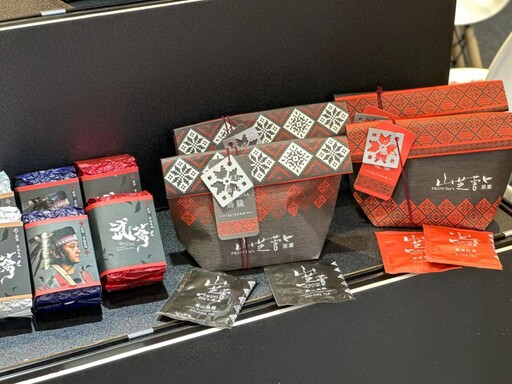 嘉縣「鄒伙呷」強勢登場2025台灣美食展 高蕾雅代言開箱