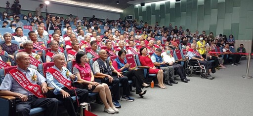 北港27位模範父親獲表揚 傳遞父愛力量