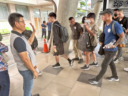 陸軍一年期役男入營 臺東軍服站叮嚀關懷