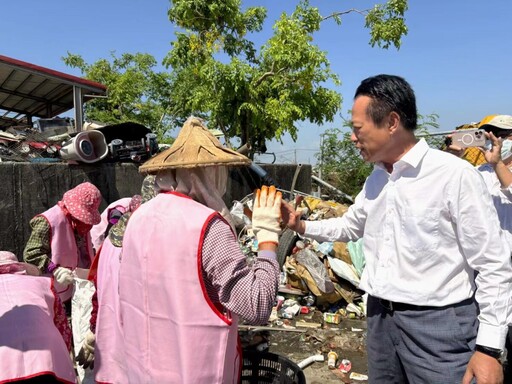 800臨時工職缺助災後重建 翁章梁前往關心
