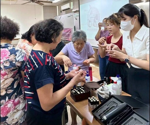 專業暖心雙驅動 崇仁醫護美容保健科x啟智協會用技術撫慰弱勢身心