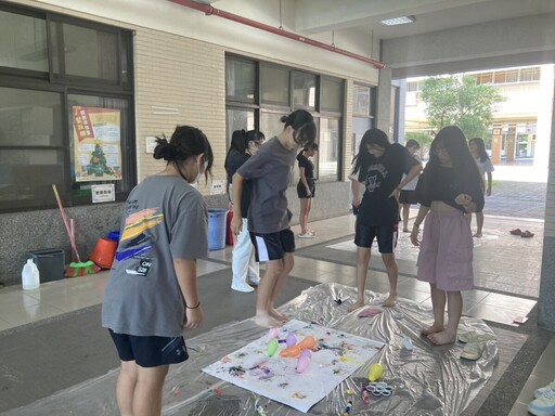 3Q達人齊聚仁武高中 生命教育營隊引領跨界成長