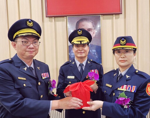 高市警局婦幼隊卸 新任隊長交接
