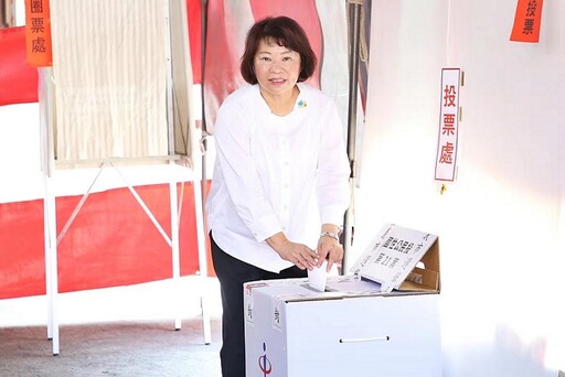114年全國性公民投票案第21案 黃敏惠投下神聖一票