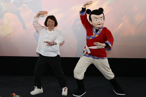 諸葛四郎造臨嘉義IN89豪華影城300親子共賞電影 回味祖父母童年精采故事