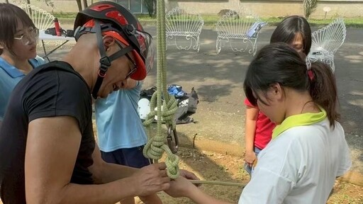 攀上大樹也攀上心 崇仁醫專親子共學活動爆滿溫馨