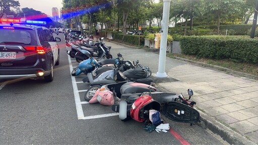 太囂張!左營男推倒多輛機車