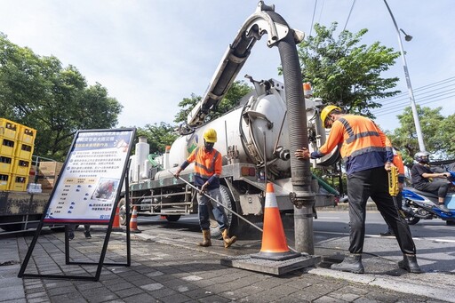 強化防汛整備 許淑華視察南投市道路排水清淤