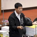 朱信強助理涉美濃農地盜挖 議員發聲明致歉並火速解職