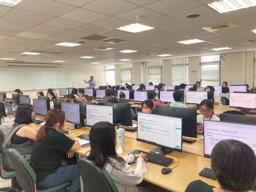 輔英科大暑期AI大補帖 教職員考取國際認證、學習熱情爆棚